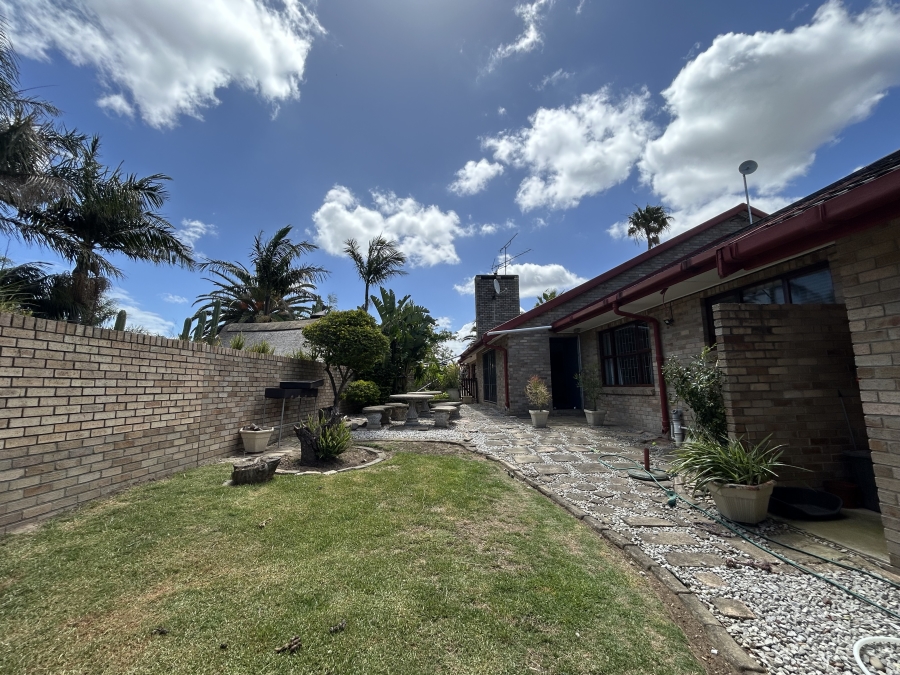 4 Bedroom Property for Sale in Boskloof Eastern Cape